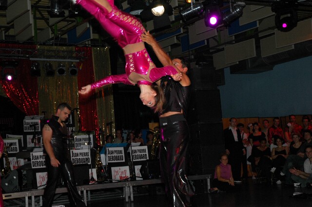 min 2005 11 12 fous swing 186